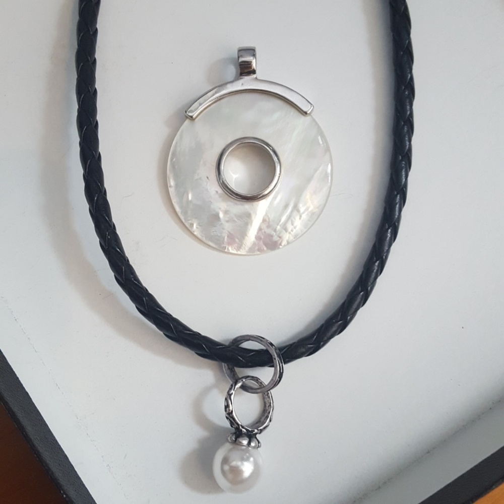 Necklace & mother-of-pearl pendant together
